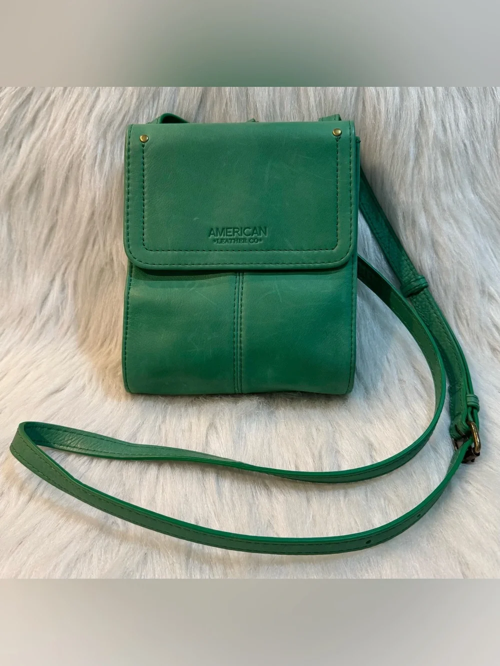 American Leather Co. Kansas Crossbody Calf Leather Vibrant Green EUC
